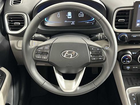 Certified 2026 Hyundai Venue SEL image 13