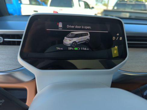 New 2025 Volkswagen ID. Buzz Pro S Plus image 11