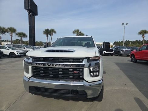 Used 2023 Chevrolet Silverado 2500 LT image 5