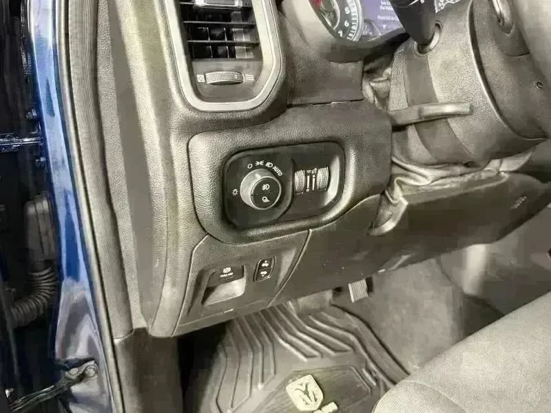 Used 2019 RAM 1500 Big Horn AWD/4WD image 35