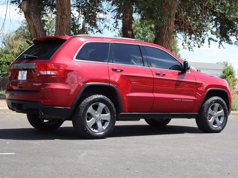 Used 2013 Jeep Grand Cherokee Trailhawk AWD/4WD image 5