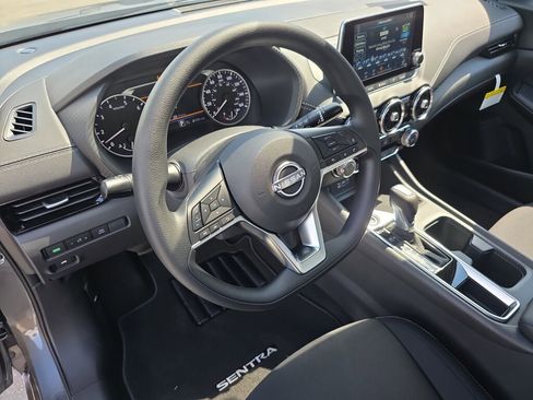 New 2025 Nissan Sentra SV w/ Trunk Package image 6