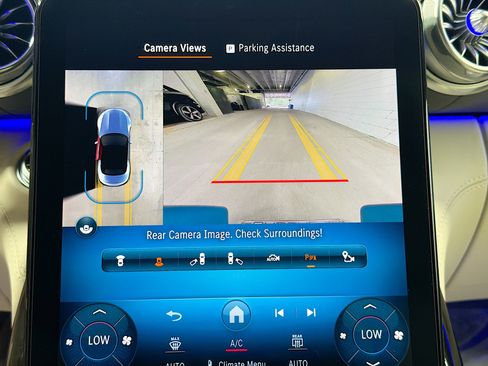 Used 2024 Mercedes-Benz SL 43 AMG image 31