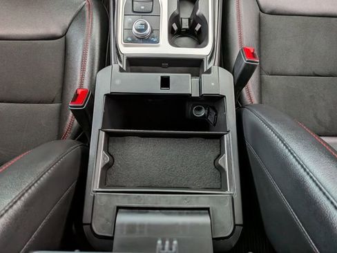 Certified 2024 Ford Explorer ST-Line w/ Class IV Trailer Tow Package image 34