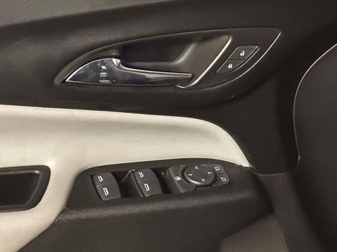 Used 2022 Chevrolet Equinox LS AWD/4WD image 11