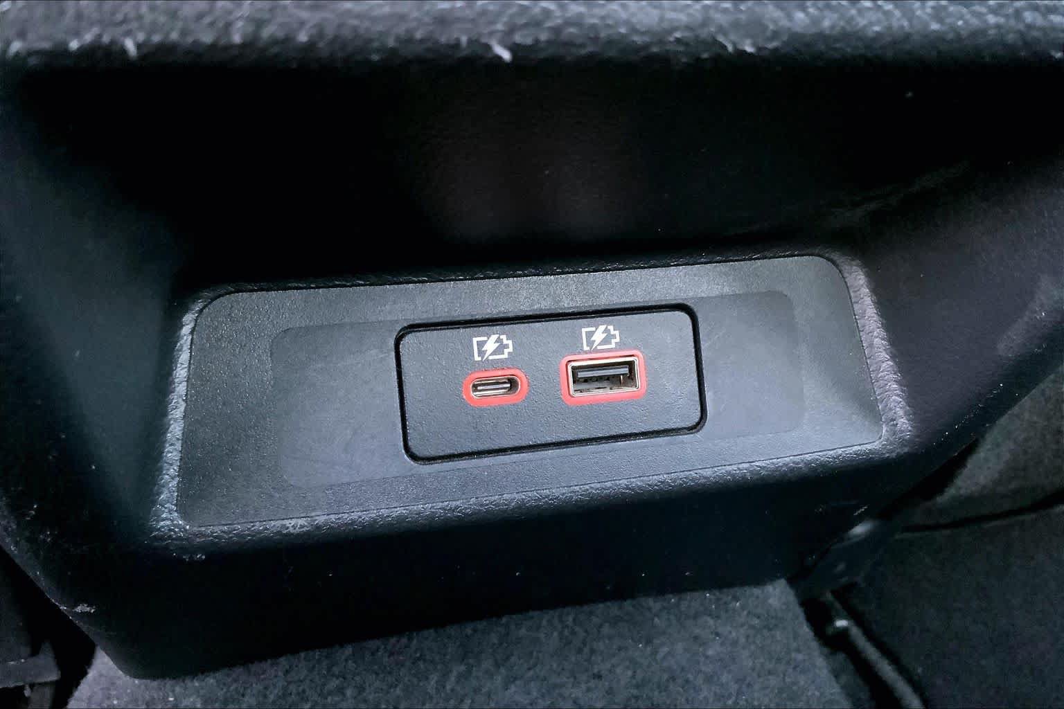 Used 2025 Nissan Altima 2.5 SV FWD image 35
