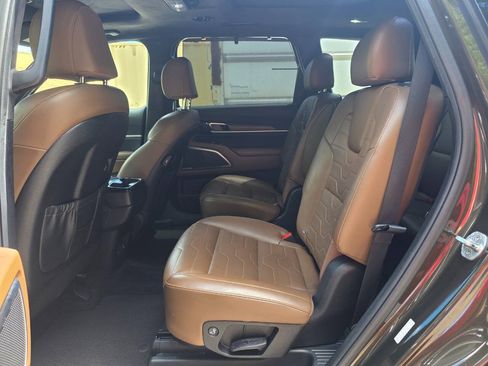 Used 2022 Kia Telluride SX w/ SX Prestige Package AWD/4WD image 43