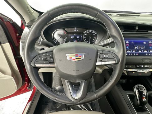 Used 2021 Cadillac XT4 Premium Luxury w/ Driver Awareness Package FWD image 11