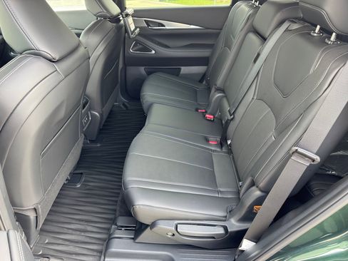 New 2027 INFINITI QX60 Luxe w/ Family Package FWD image 33
