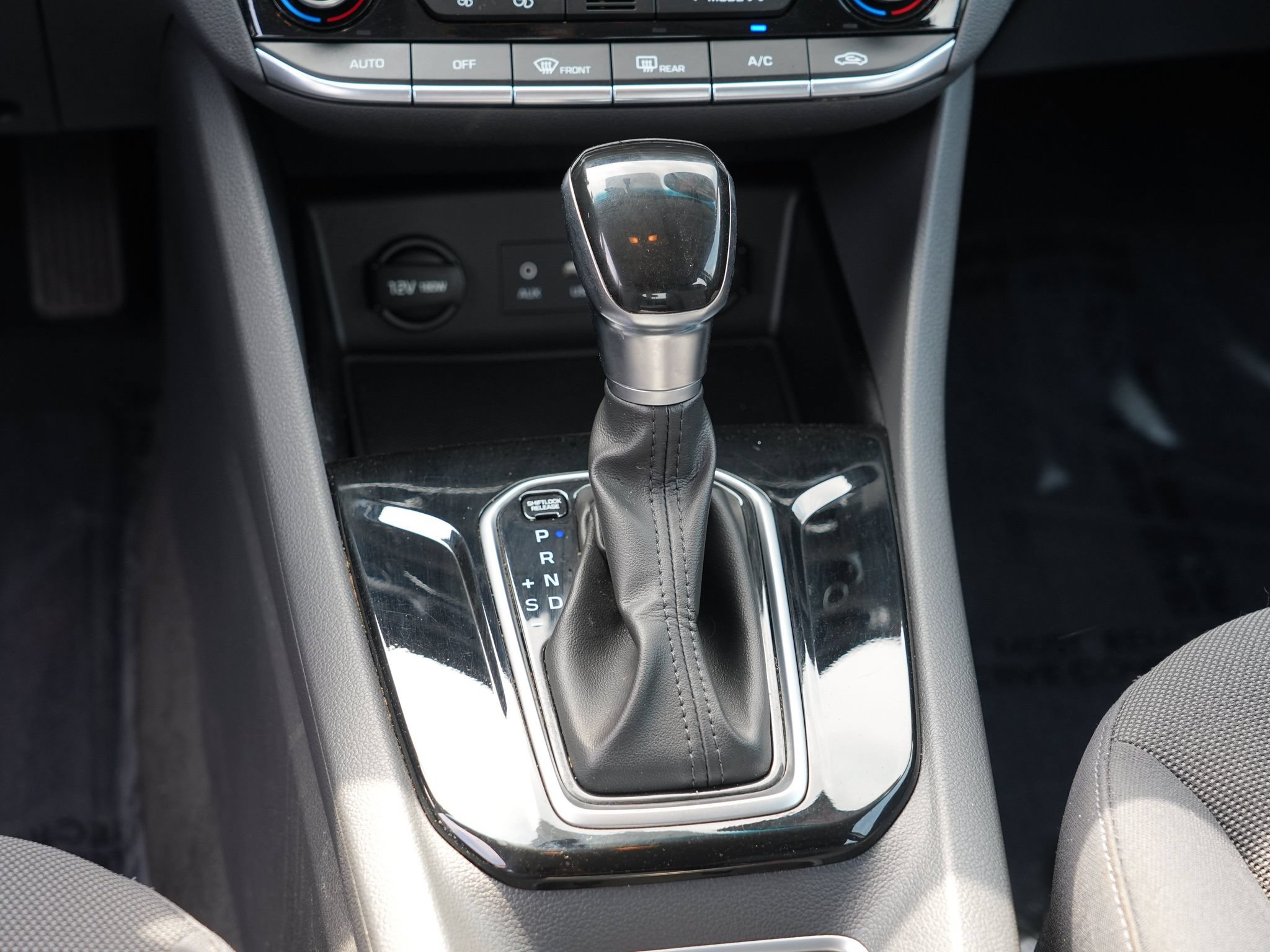 Used 2018 Hyundai Ioniq Blue FWD image 24
