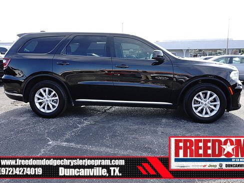 Used 2021 Dodge Durango SXT w/ 3rd Row Seating Group RWD image 6