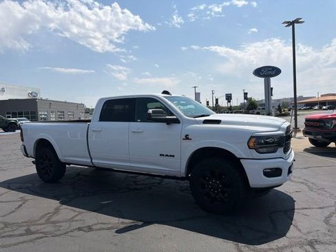 Used 2021 RAM 3500 Limited AWD/4WD image 3
