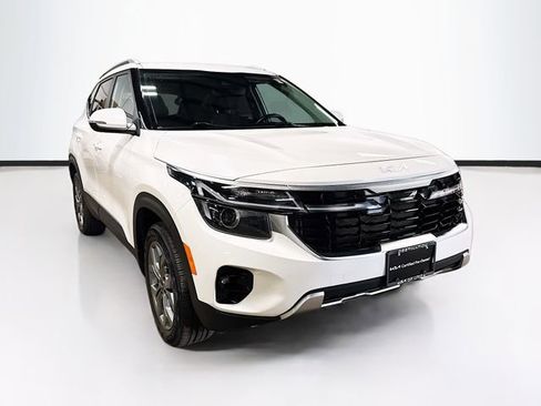 Used 2024 Kia Seltos S AWD/4WD image 1