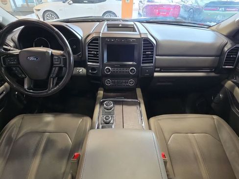 Used 2019 Ford Expedition Limited w/ Equipment Group 301A AWD/4WD image 33