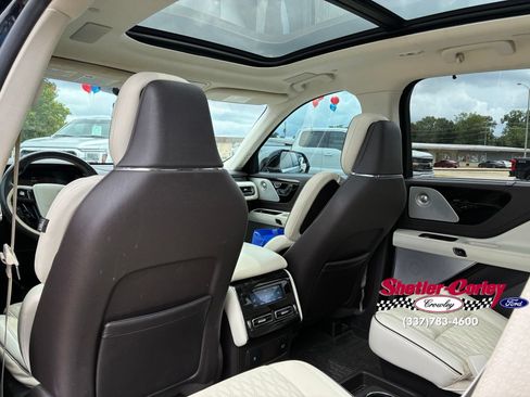 Used 2023 Lincoln Aviator Black Label w/ Dynamic Handling Package AWD/4WD image 9