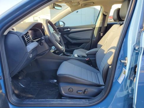 New 2025 Volkswagen Jetta SE image 14