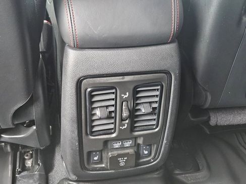 Used 2024 Dodge Durango GT AWD/4WD image 18