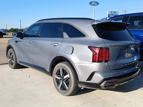 Used 2022 Kia Sorento S w/ Panoramic Sunroof Package FWD image 8