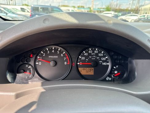 Used 2018 Nissan Frontier S image 45