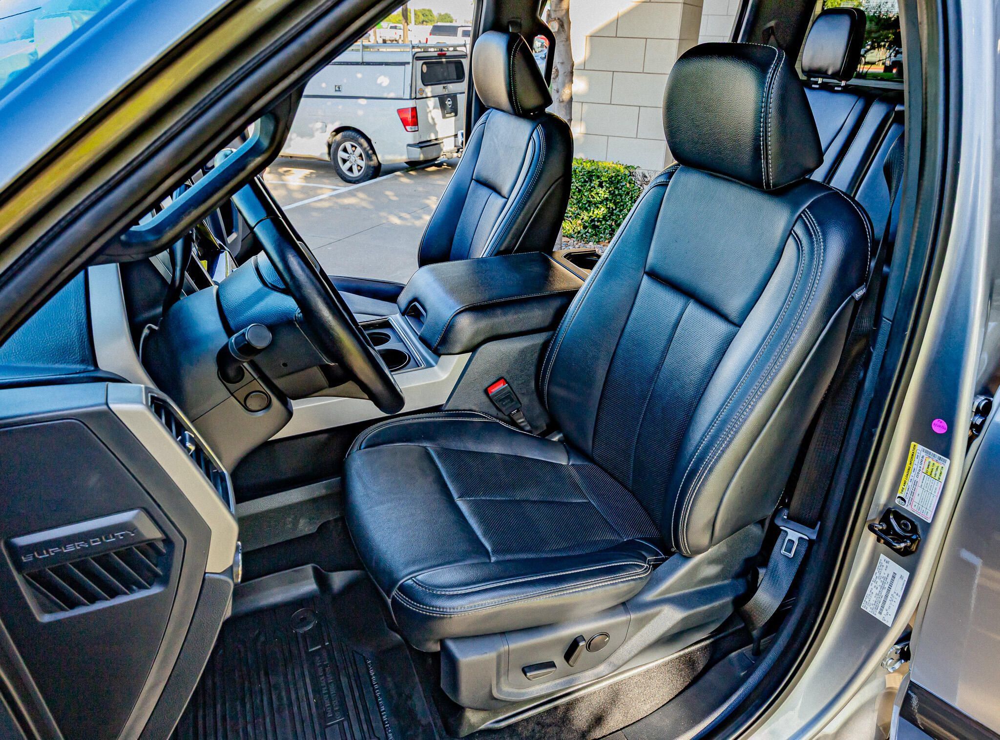 Used 2022 Ford F350 Lariat w/ Lariat Ultimate Package AWD/4WD image 29