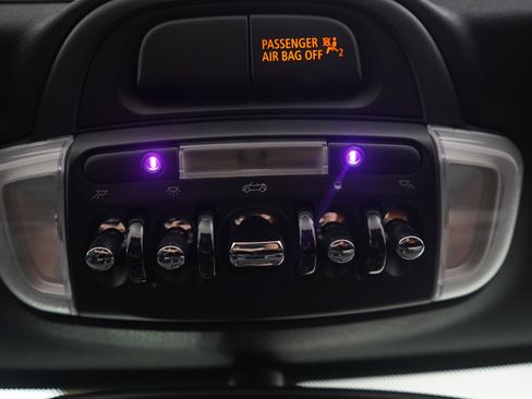 Used 2018 MINI Cooper S image 21