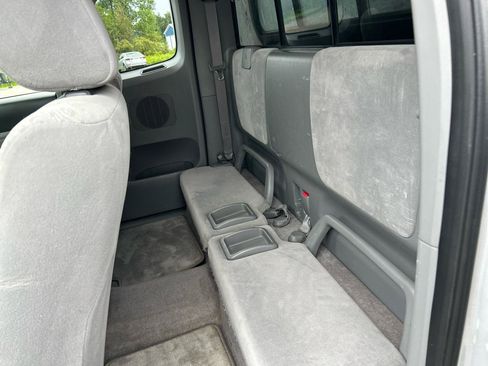 Used 2005 Toyota Tacoma PreRunner RWD image 16