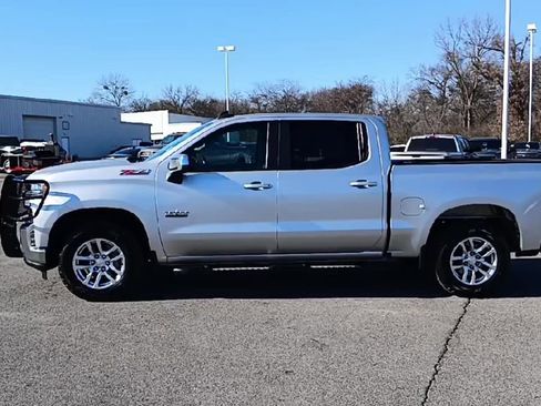 Used 2019 Chevrolet Silverado 1500 LT w/ Texas Edition image 5