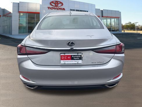 Used 2020 Lexus ES 350 w/ Premium Package image 6
