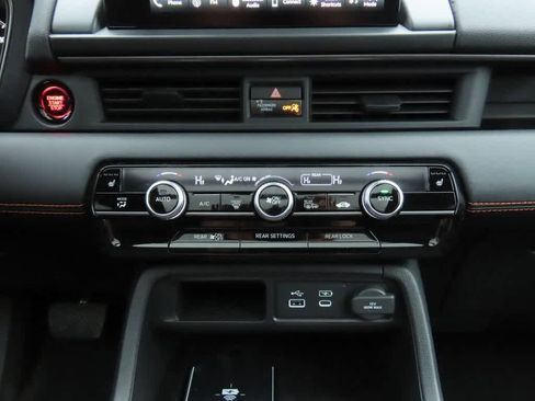 New 2025 Honda Pilot TrailSport image 21