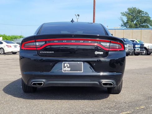 Used 2023 Dodge Charger SXT RWD image 6