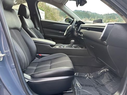 Used 2025 MAZDA CX-50 2.5 Hybrid w/ Preferred Pkg image 12