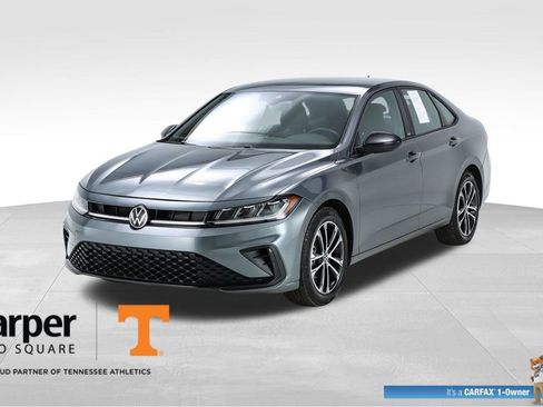 Used 2025 Volkswagen Jetta Sport FWD image 1
