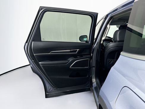 Used 2025 Kia Telluride S AWD/4WD image 27