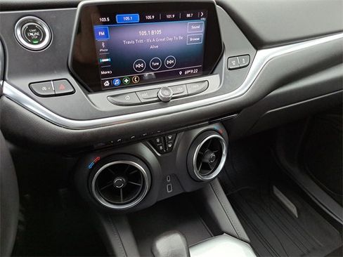 Used 2020 Chevrolet Blazer LT w/ LPO, Floor Liner Package image 13