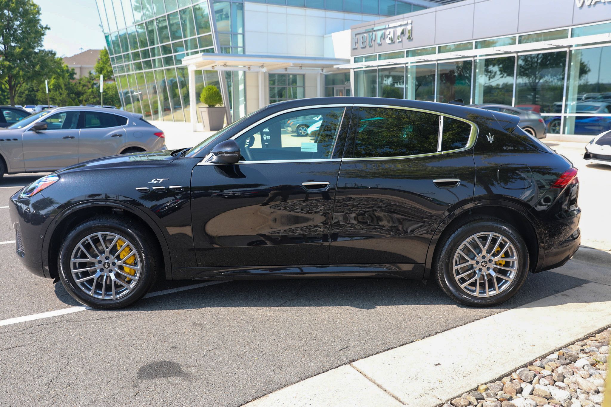 Used 2024 Maserati Grecale Modena AWD/4WD image 8