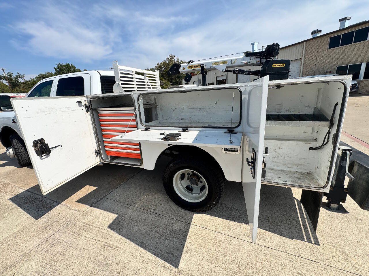 Used 2024 RAM 3500 Tradesman AWD/4WD image 2