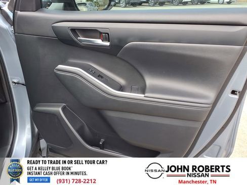 Used 2021 Toyota Highlander XLE image 20