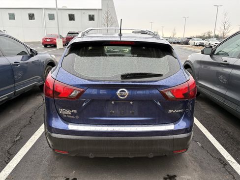 Used 2019 Nissan Rogue Sport SV w/ Technology Package image 5
