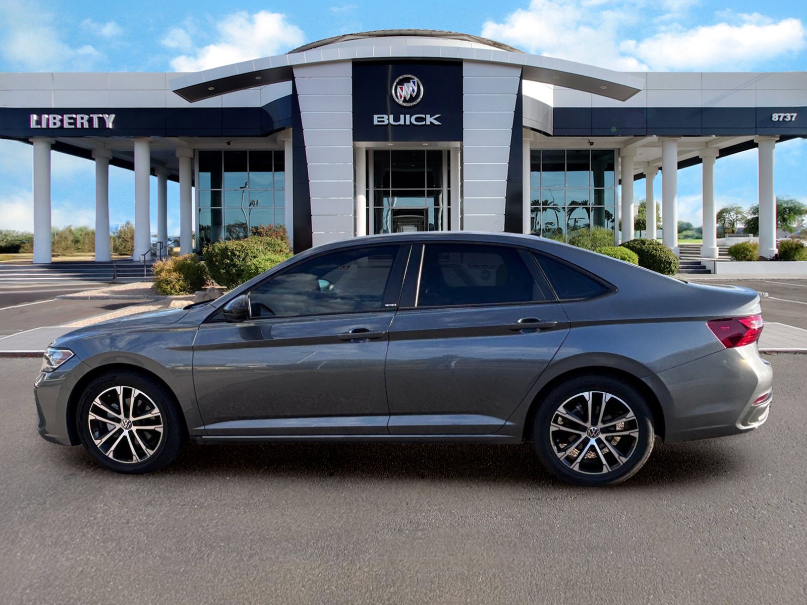 Used 2023 Volkswagen Jetta Sport FWD image 7