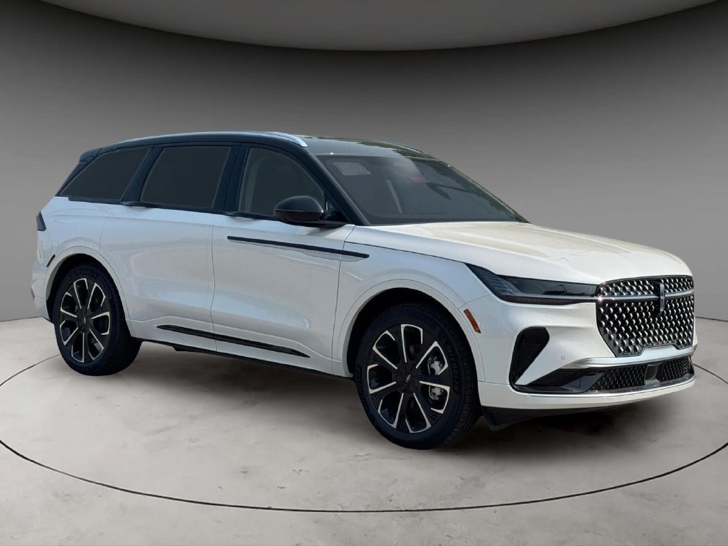 New 2026 Lincoln Nautilus Reserve AWD/4WD image 3