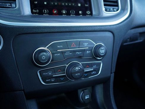 Used 2019 Dodge Charger GT image 13