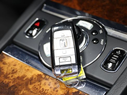 Used 2013 Rolls-Royce Ghost RWD image 5