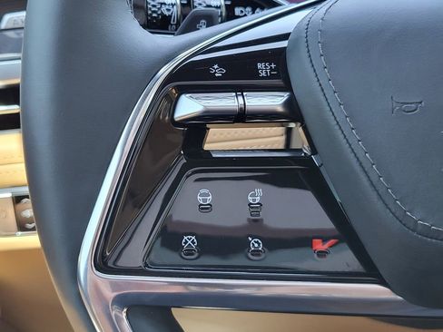 New 2025 Cadillac Escalade IQ Luxury 2 w/ LPO, Etrunk Organizer Package image 29