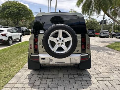 Used 2020 Land Rover Defender 110 HSE AWD/4WD image 35