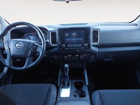 Used 2022 Nissan Frontier SV image 10