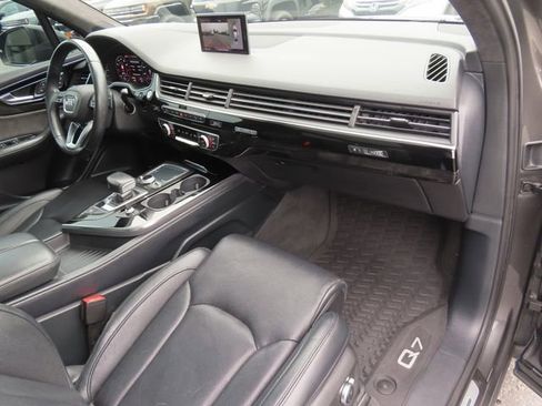 Used 2019 Audi Q7 3.0T Prestige AWD/4WD image 43