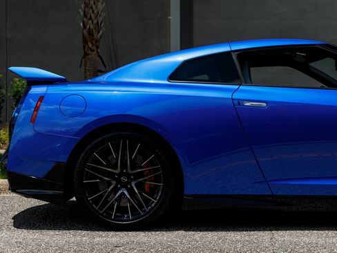 Used 2024 Nissan GT-R AWD/4WD image 14