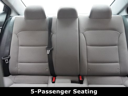 Used 2020 Hyundai Elantra SEL image 33