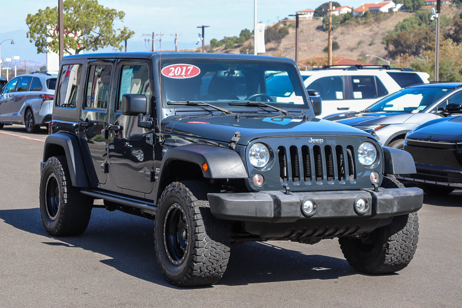 Used 2017 Jeep Wrangler Unlimited Sport w/ Quick Order Package 24S AWD/4WD image 2