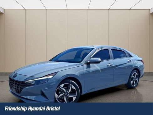 Used 2023 Hyundai Elantra SEL w/ Convenience Package FWD image 1